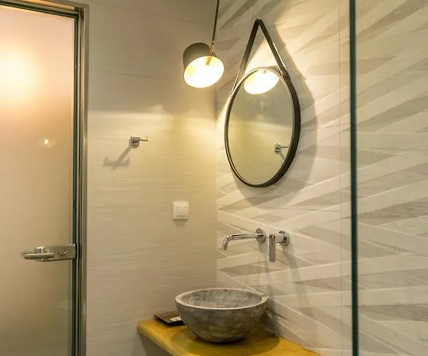 Vintage Apartment